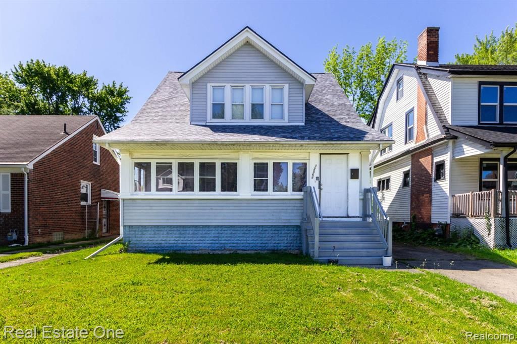 12568 Wilshire Drive, Detroit, MI 48213