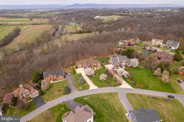 2368 CASTLEGREEN DRIVE, Greencastle, PA 17225