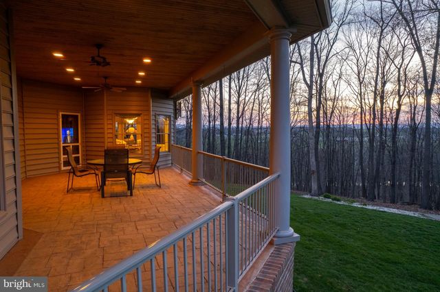 2368 CASTLEGREEN DRIVE, Greencastle, PA 17225