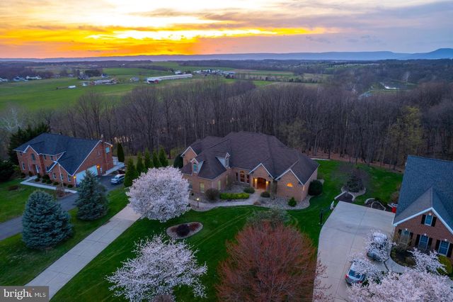 2368 CASTLEGREEN DRIVE, Greencastle, PA 17225