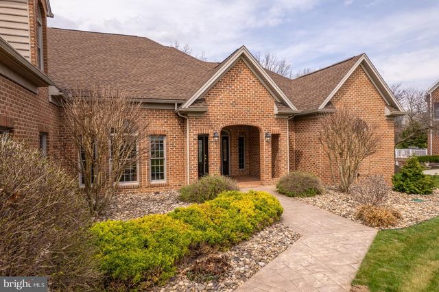 2368 CASTLEGREEN DRIVE, Greencastle, PA 17225