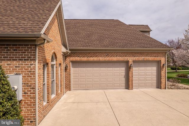 2368 CASTLEGREEN DRIVE, Greencastle, PA 17225