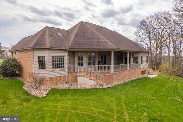 2368 CASTLEGREEN DRIVE, Greencastle, PA 17225