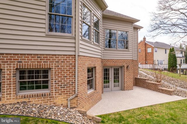 2368 CASTLEGREEN DRIVE, Greencastle, PA 17225