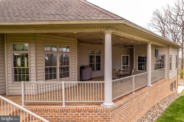 2368 CASTLEGREEN DRIVE, Greencastle, PA 17225