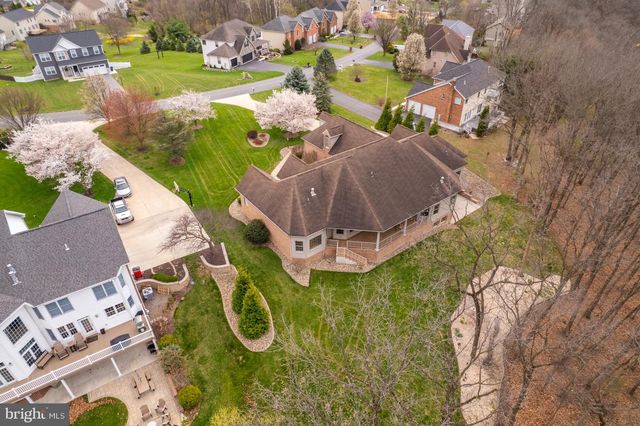 2368 CASTLEGREEN DRIVE, Greencastle, PA 17225