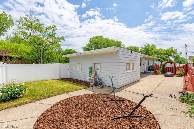 1780 Evergreen Avenue, Akron, OH 44301