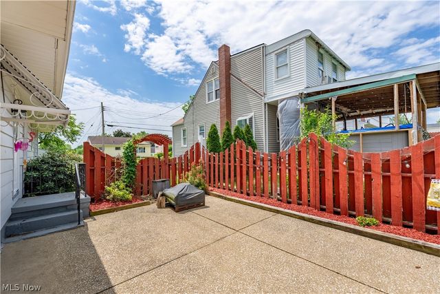 1780 Evergreen Avenue, Akron, OH 44301