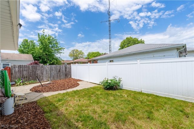 1780 Evergreen Avenue, Akron, OH 44301
