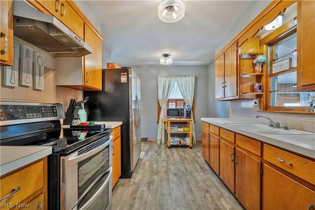 1780 Evergreen Avenue, Akron, OH 44301