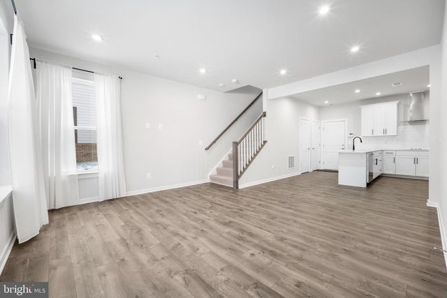 12136 LOBLOLLY DR, Fairfax, VA 22033