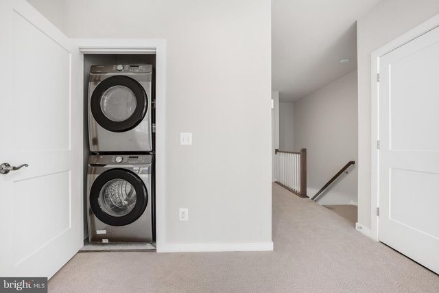 12136 LOBLOLLY DR, Fairfax, VA 22033