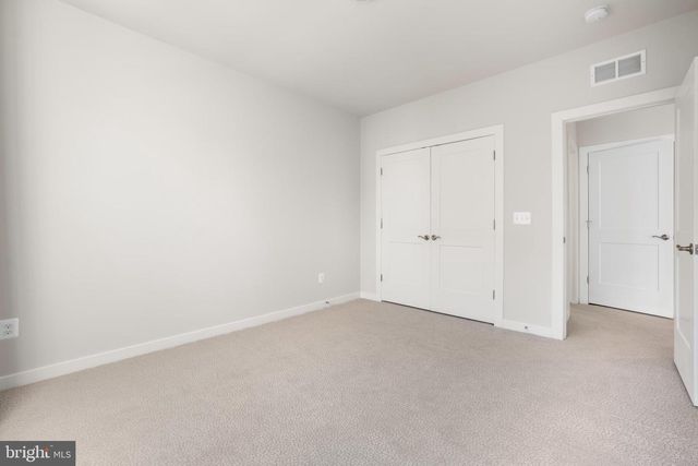 12136 LOBLOLLY DR, Fairfax, VA 22033