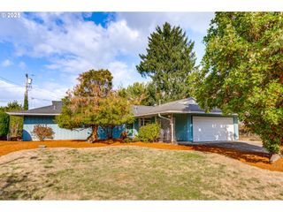 12639 Ne WASCO St, Portland, OR 97230