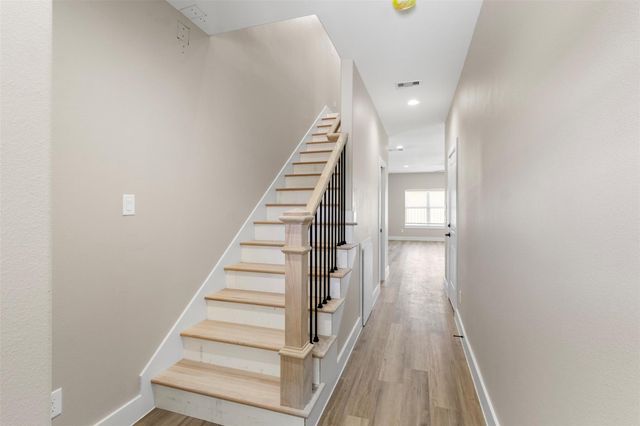 3152 A N Cleveland Street, Dayton, TX 77535