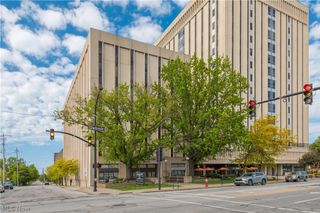 14650 Detroit Avenue 708, Lakewood, OH 44107