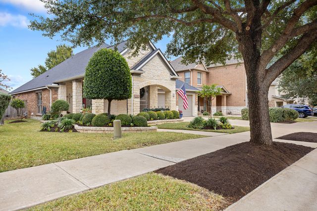 611 Westbury LN, Georgetown, TX 78633