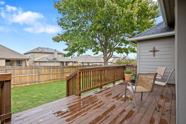 611 Westbury LN, Georgetown, TX 78633