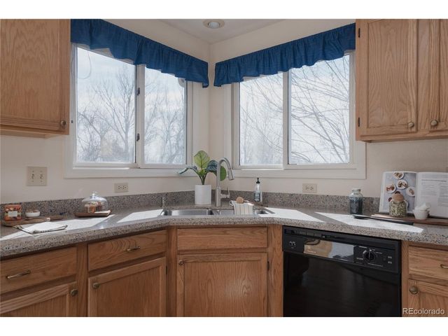 2630 S Iris St, Lakewood, CO 80227