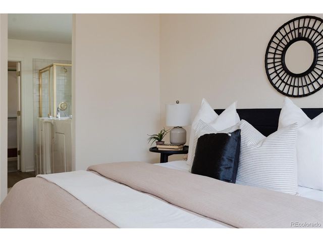 2630 S Iris St, Lakewood, CO 80227