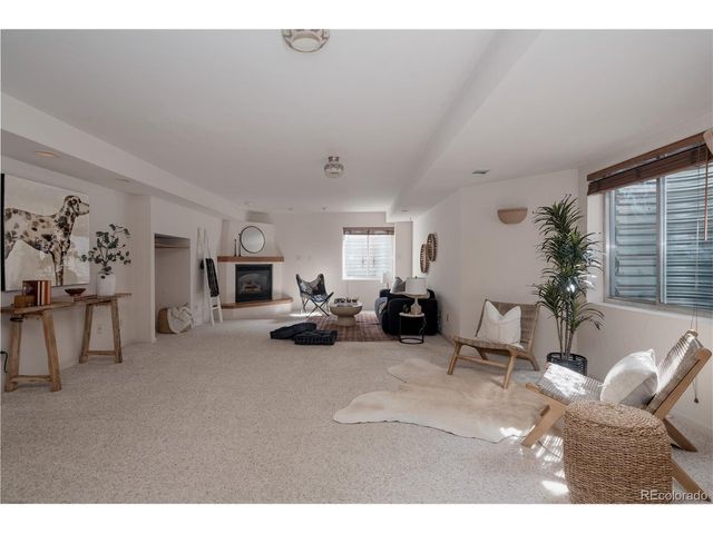 2630 S Iris St, Lakewood, CO 80227