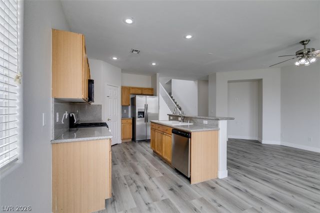 10 Indian Run Way, Las Vegas, NV 89148
