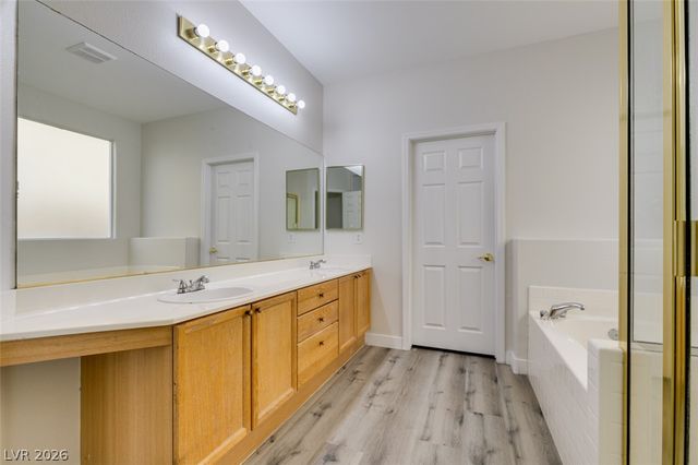 10 Indian Run Way, Las Vegas, NV 89148