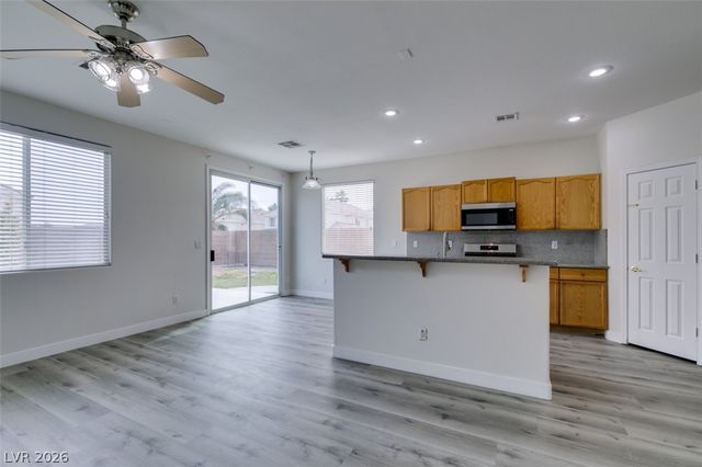 10 Indian Run Way, Las Vegas, NV 89148