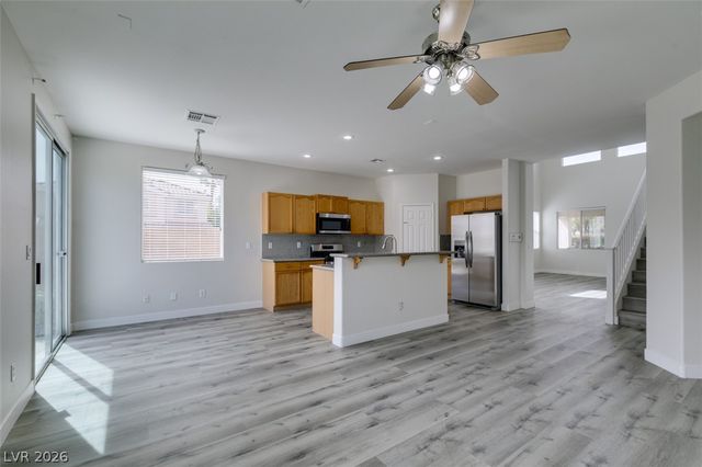 10 Indian Run Way, Las Vegas, NV 89148