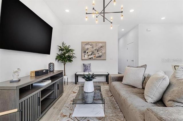 7553 GESUALDO COURT, Tampa, FL 33614