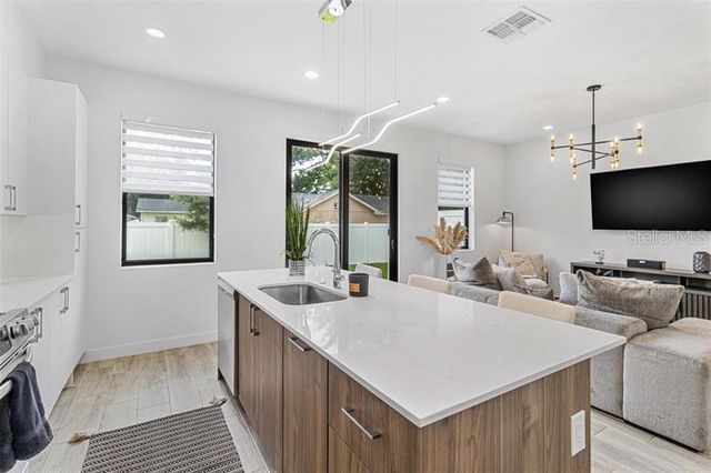 7553 GESUALDO COURT, Tampa, FL 33614