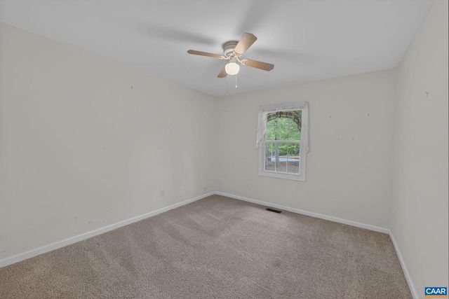 37 LAGUNA RD, Palmyra, VA 22963