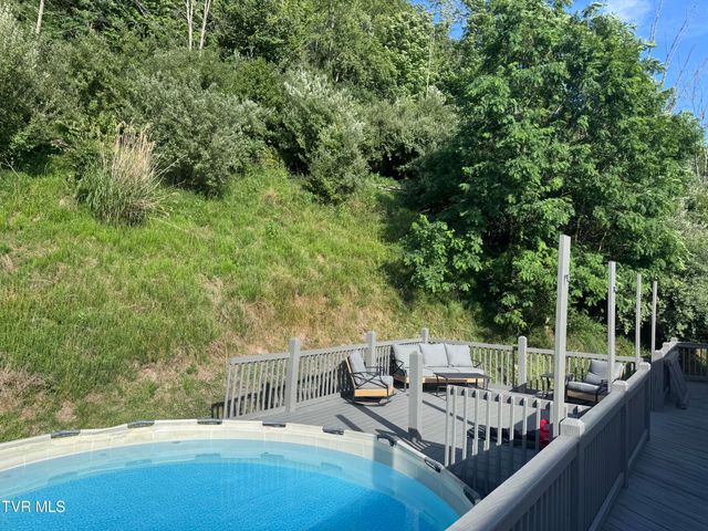 574 Charles Street, Clintwood, VA 24228