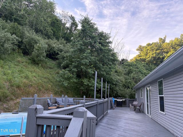 574 Charles Street, Clintwood, VA 24228