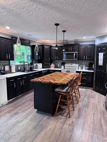 574 Charles Street, Clintwood, VA 24228