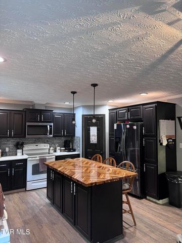 574 Charles Street, Clintwood, VA 24228
