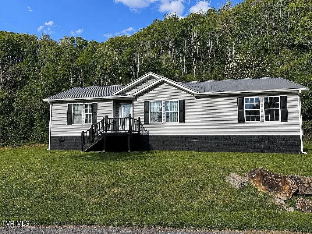 574 Charles Street, Clintwood, VA 24228