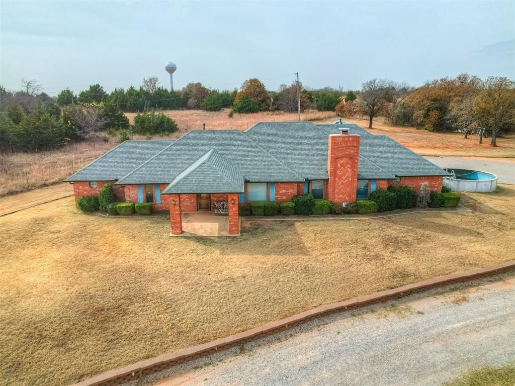 3150 Rolling Hills Drive, Blanchard, OK 73010