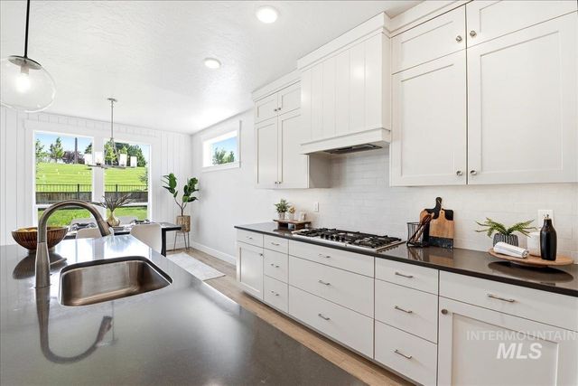 2374 S Pelion Way, Nampa, ID 83686