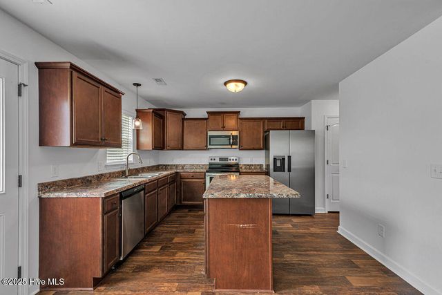 521 Ginn Street, Jacksonville, NC 28540