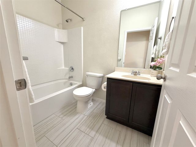 412 Magma Drive, Fort Worth, TX 76131