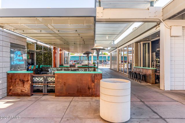 4750 N CENTRAL Avenue J17, Phoenix, AZ 85012