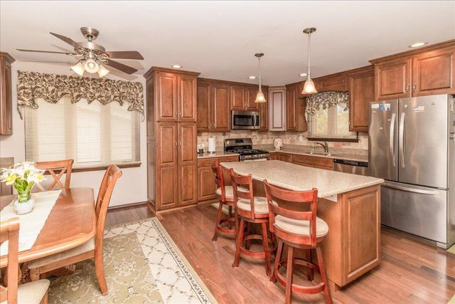 9448 Northcote Avenue, Munster, IN 46321