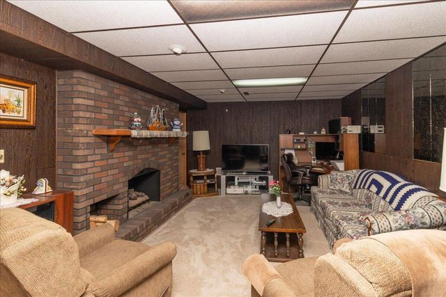 9448 Northcote Avenue, Munster, IN 46321