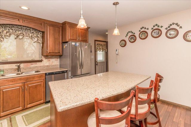 9448 Northcote Avenue, Munster, IN 46321