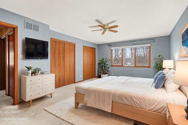 9679 E Oakridge Drive, St. John, IN 46373