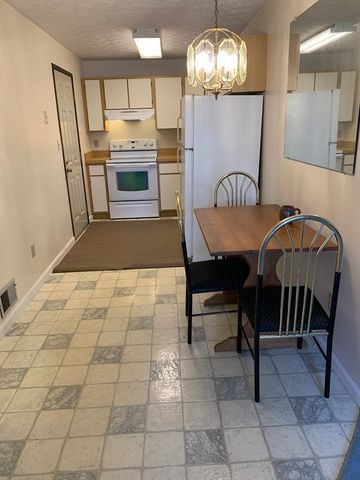 3 Bridgeview Cir 53, Tyngsborough, MA 01879