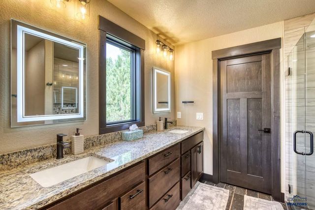 20746 MONTE CARLO RD, Lead, SD 57754