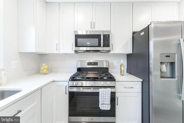 46930 TRUMPET CIR, Sterling, VA 20164