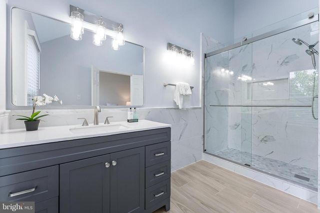 46930 TRUMPET CIR, Sterling, VA 20164